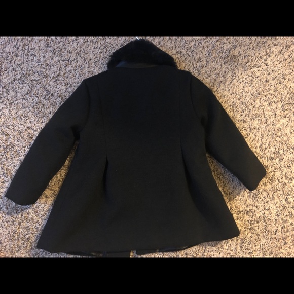 Formal winter coat for your a little girl - Picture 6 of 6